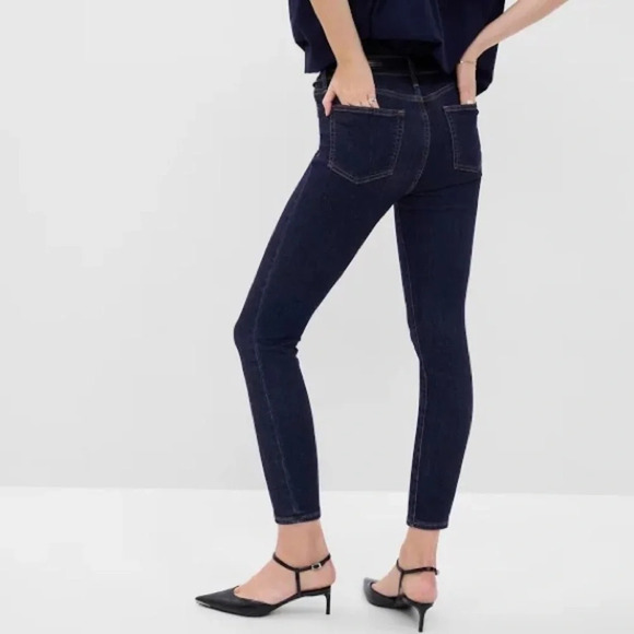 GAP‎ Mid Rise True Skinny Jeans in Dark Indigo - Picture 2 of 7